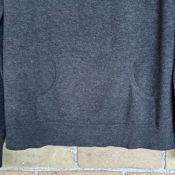 Fine Collection Dark Gray Wool and Cashmere Sweater - Picture 2 of 4